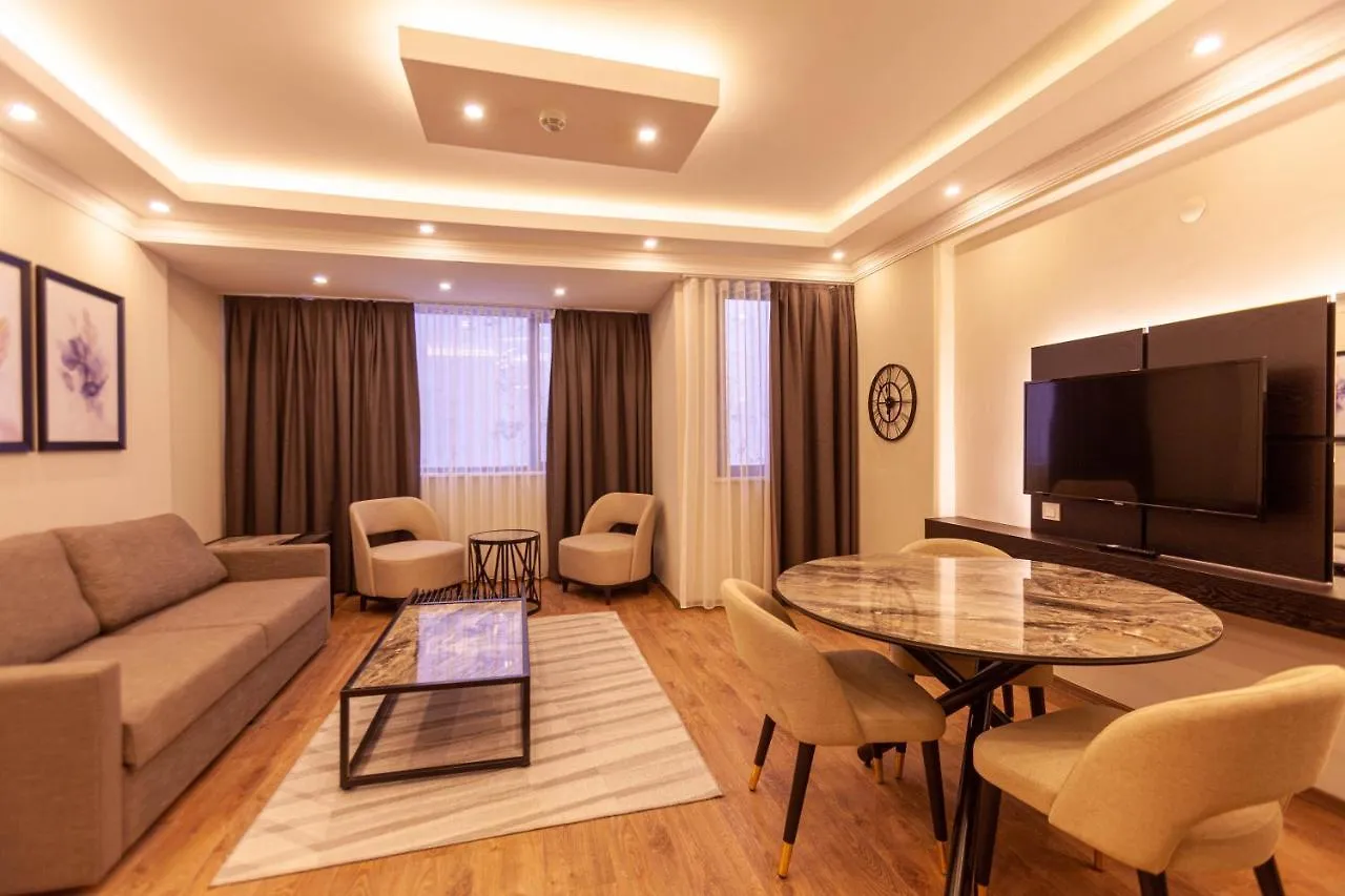 Отель Lilium Luxury Suites Стамбул